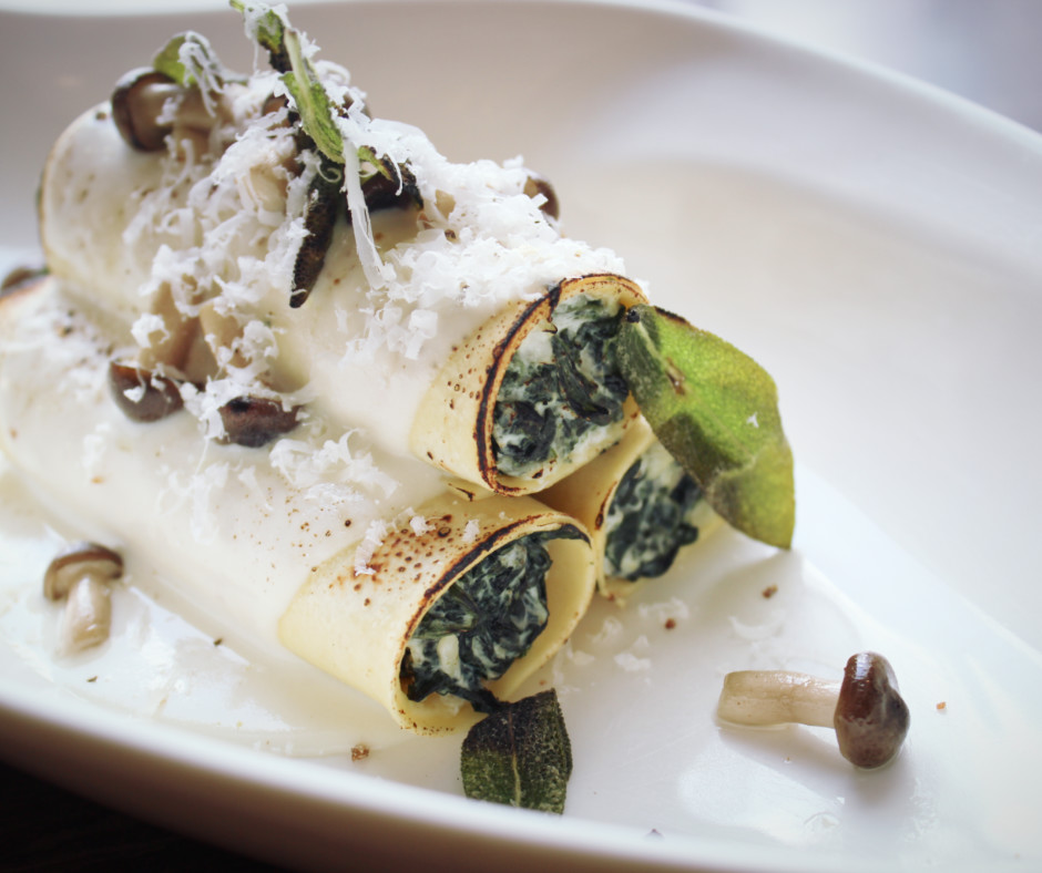 Cucina_Cannelloni with Spinach, Ricotta, and Bechamel Sauce