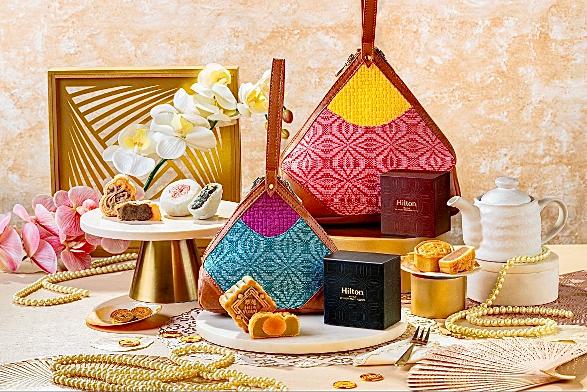Hilton Manila's Mooncake Set